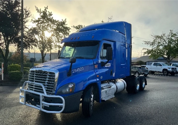 2020 Freightliner Cascadia 125 Semi Truck